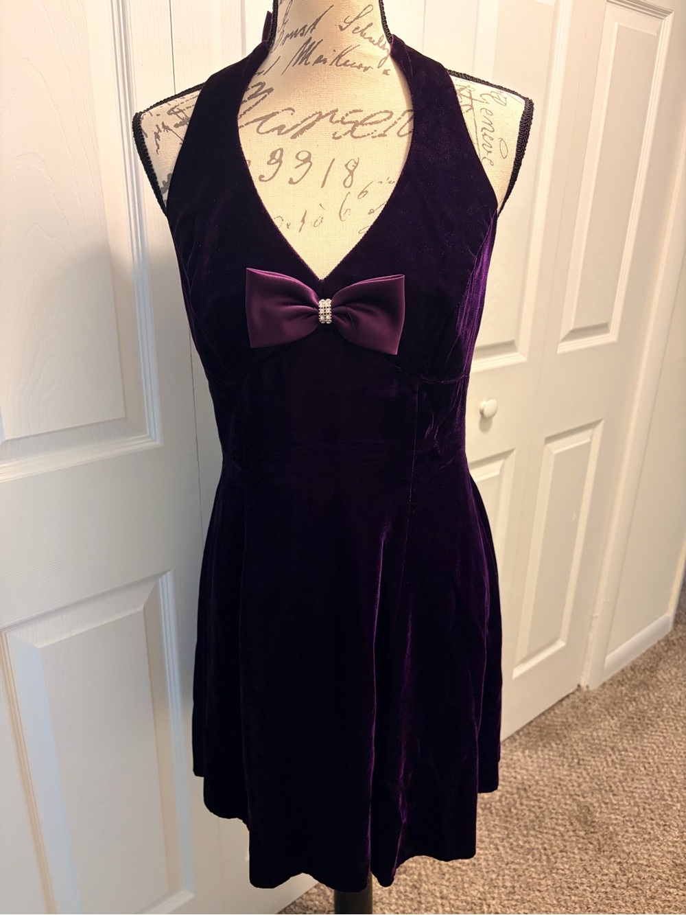 Juniors Strapless Velvet Bow Skater Dress - Deep Purple